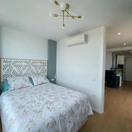 Glamour Con Vistas Panoramicas Mar Y Montana * Торремолинос